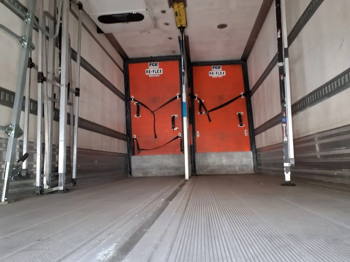 2019 Freightliner M2 106 in Salisbury, MA — photo 9