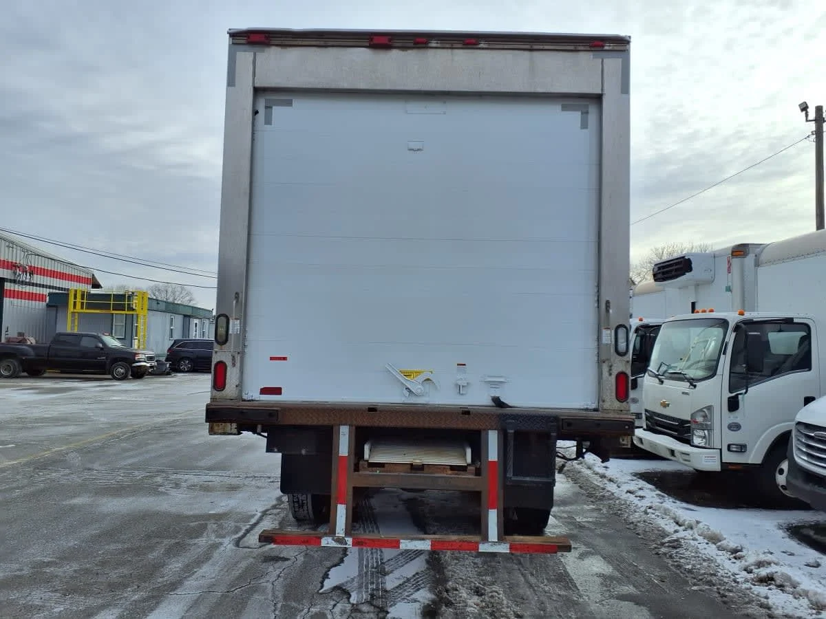 2019 Freightliner M2 106 in Salisbury, MA — photo 5