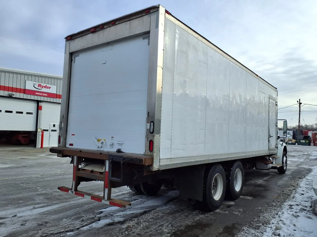 2019 Freightliner M2 106 in Salisbury, MA — photo 4