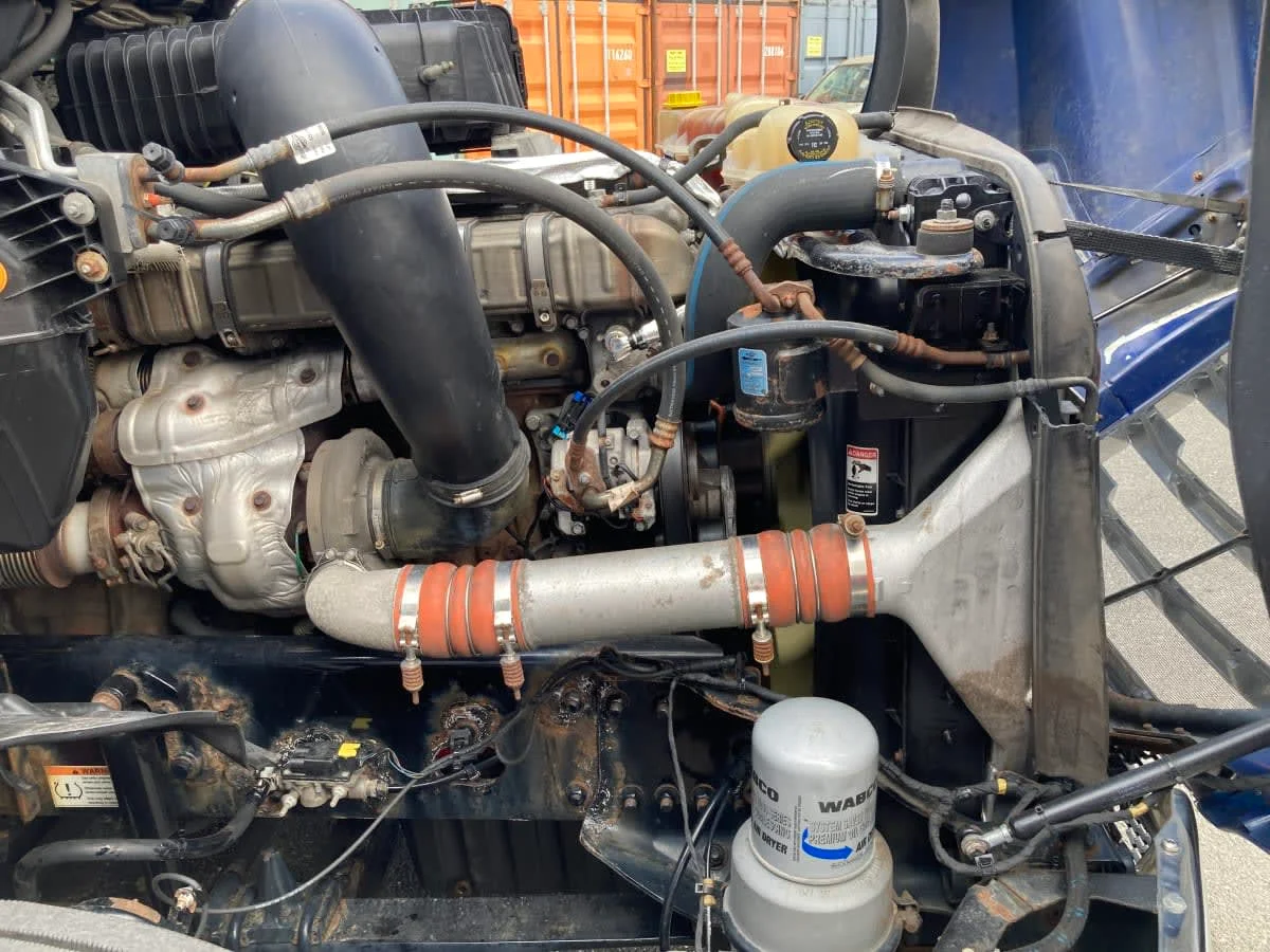 2020 Freightliner Cascadia in Springfield, MA — photo 9