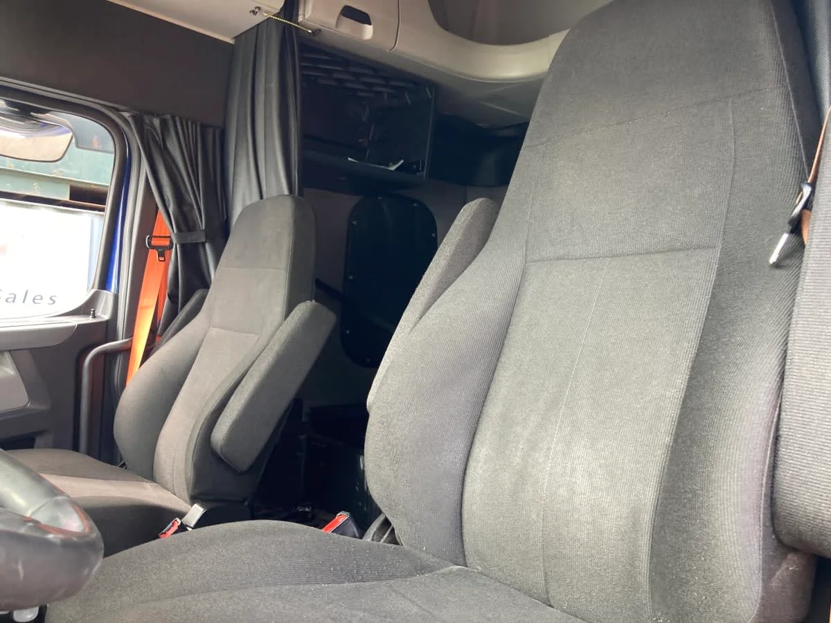 2020 Freightliner Cascadia in Springfield, MA — photo 11