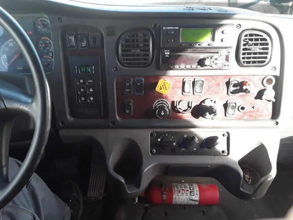 2019 Freightliner M2 106 in Salisbury, MA — photo 13