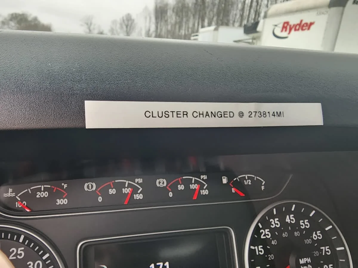 2020 International MV - image 10