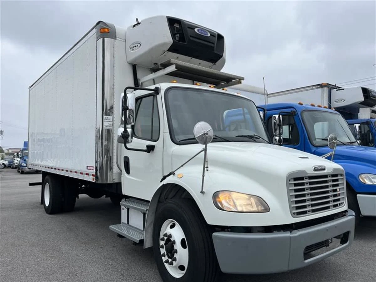 2019 Freightliner M2 106 in Beltsville, MD — photo 3