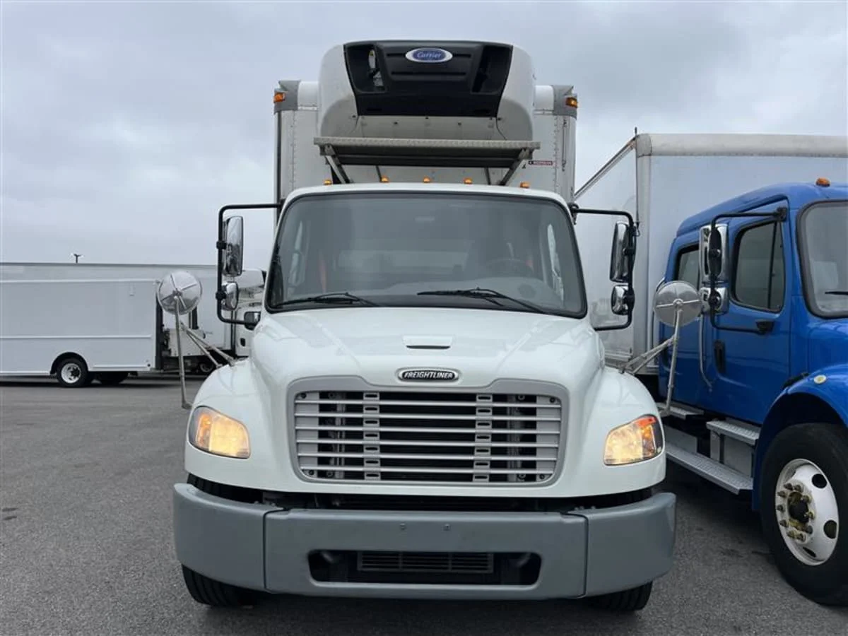 2019 Freightliner M2 106 in Beltsville, MD — photo 2