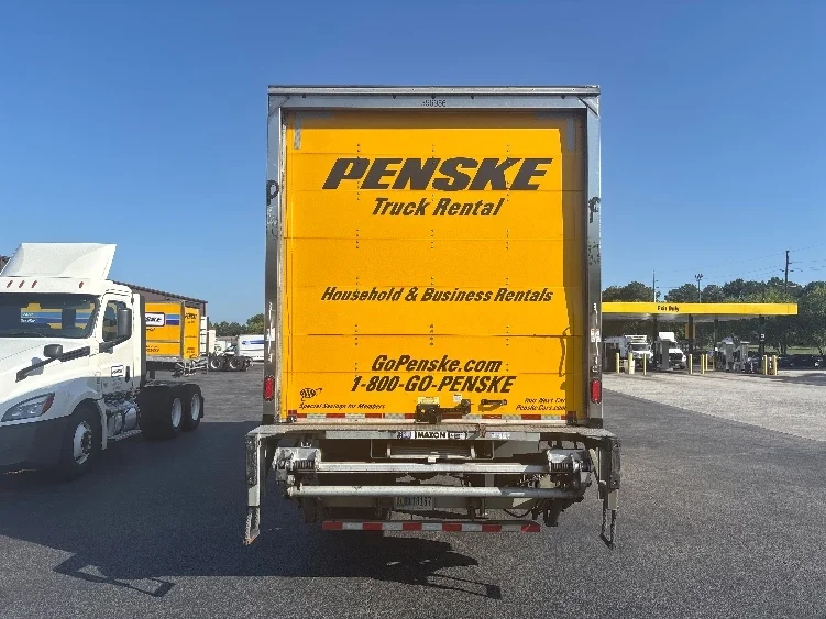 2022 Freightliner eM2 in Atlanta (Forest Park), GA — photo 7