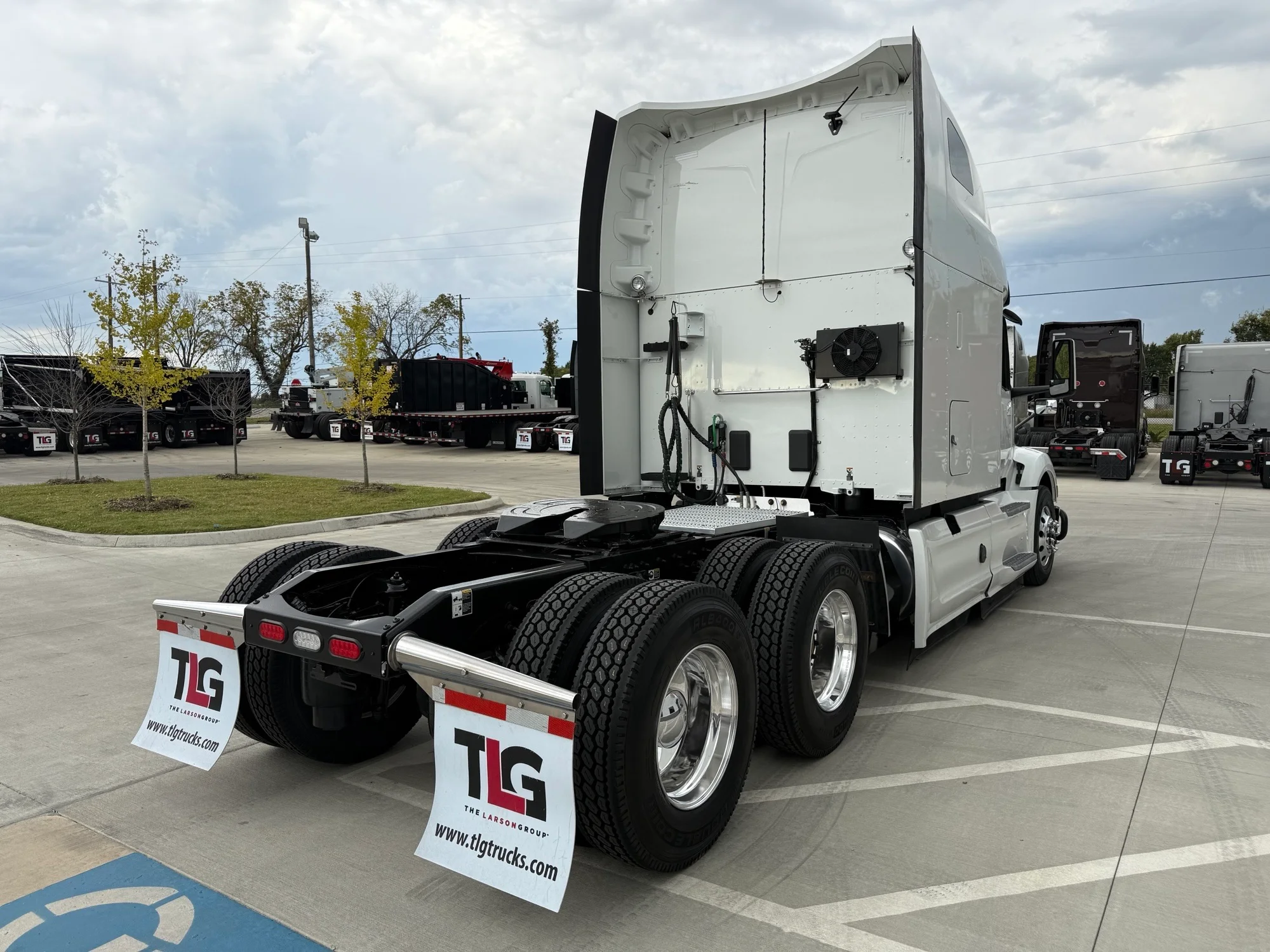 2023 Peterbilt 579 - image 5