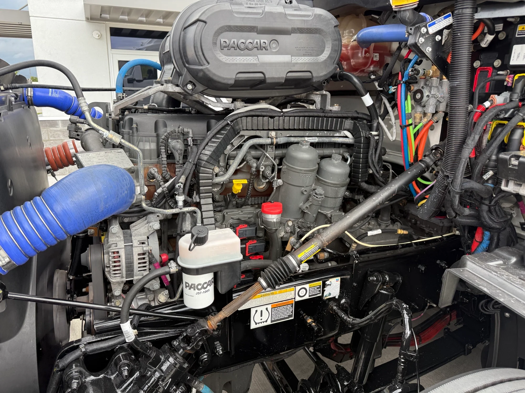 2023 Peterbilt 579 - image 9