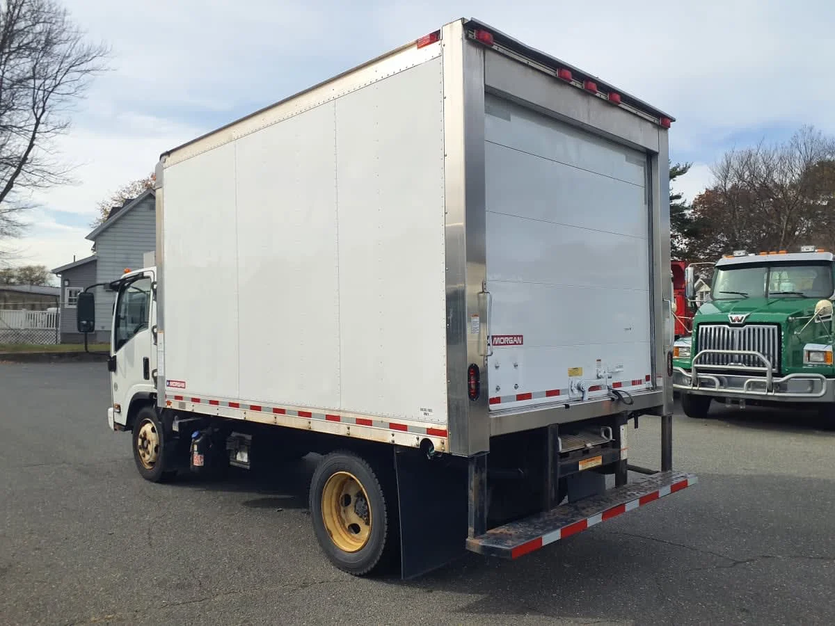 2019 Isuzu NRR in Springfield, MA — photo 6