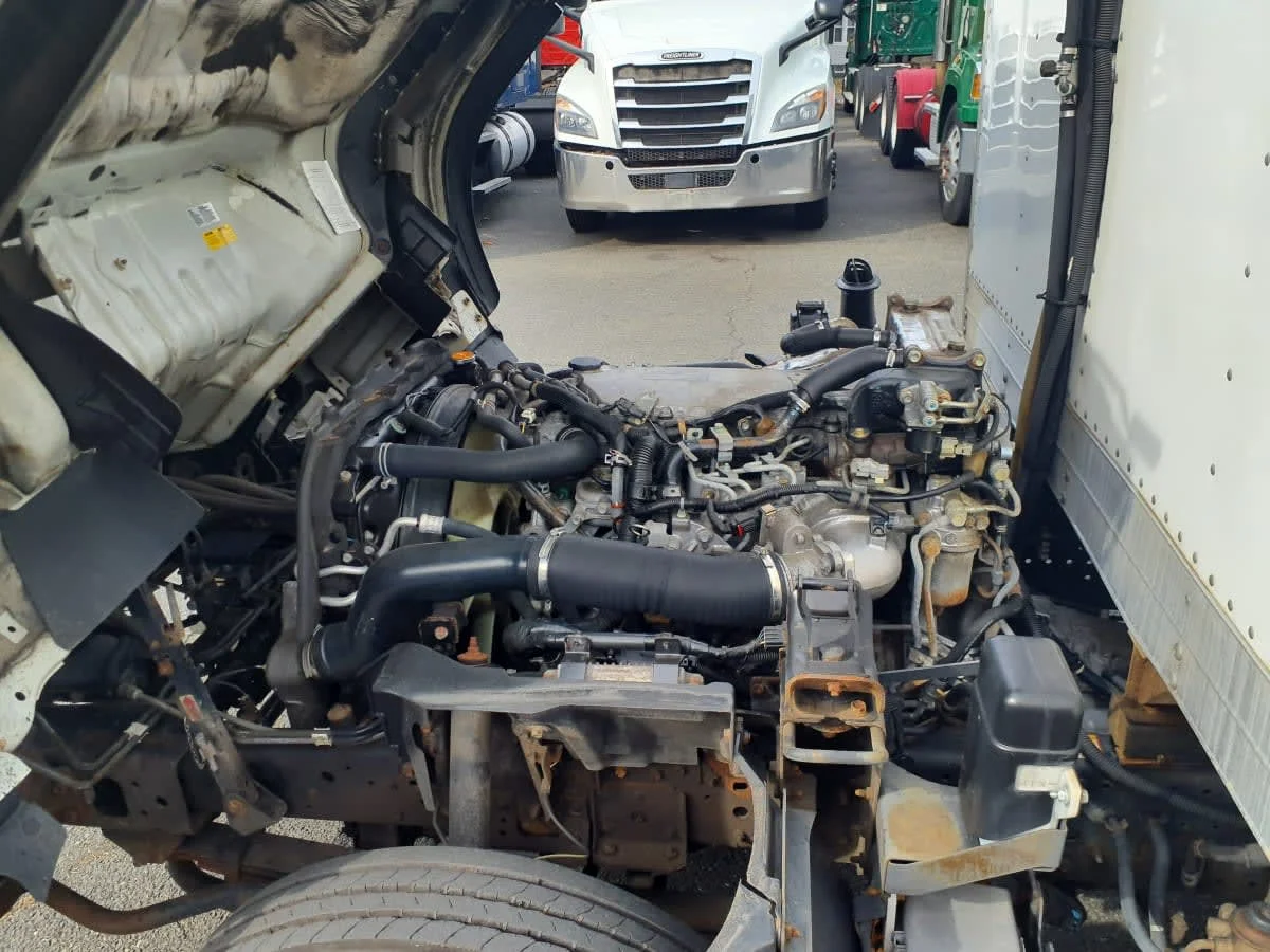2019 Isuzu NRR in Springfield, MA — photo 10