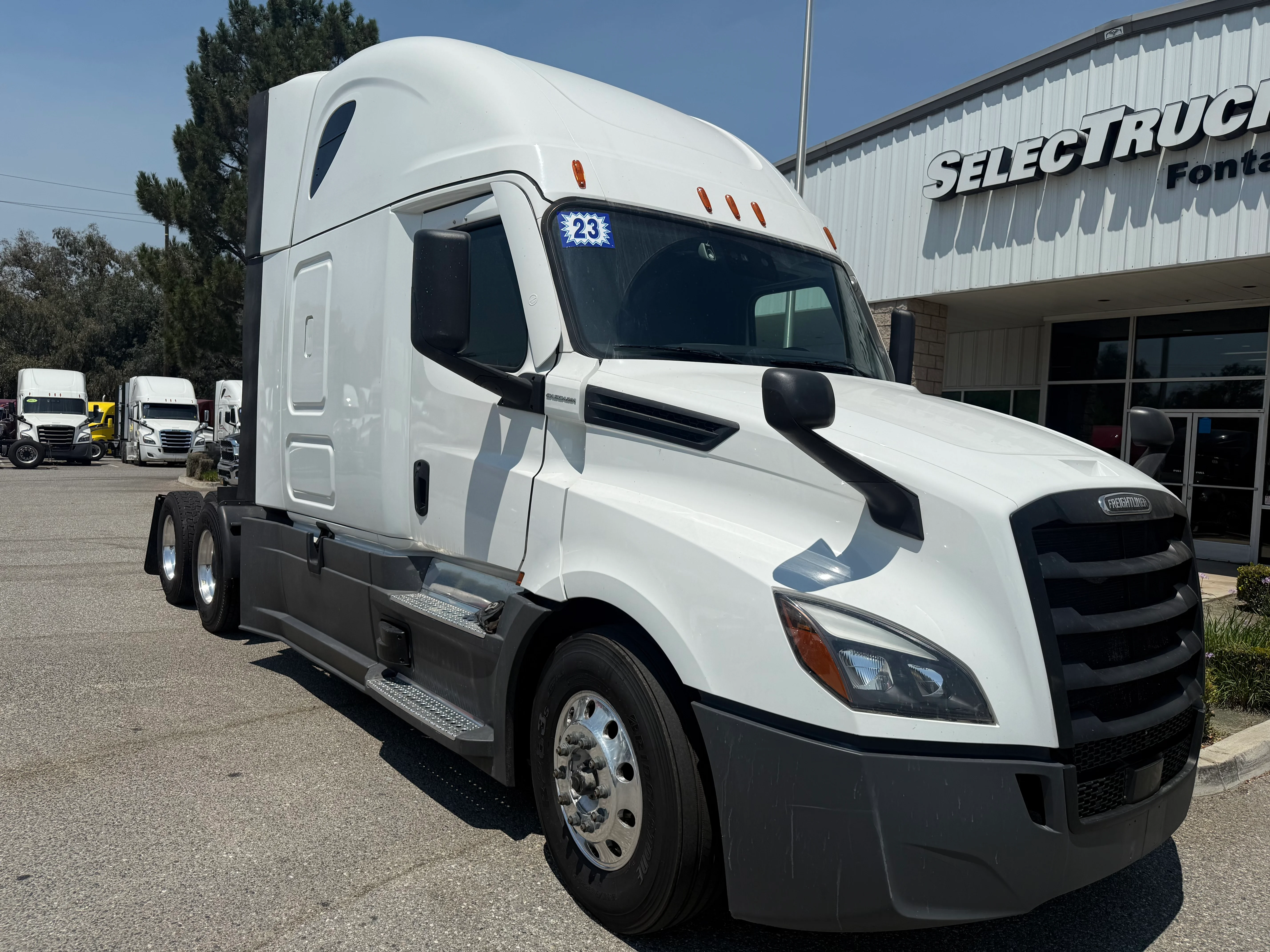 2023 Freightliner Cascadia in Tolleson, AZ — photo 7