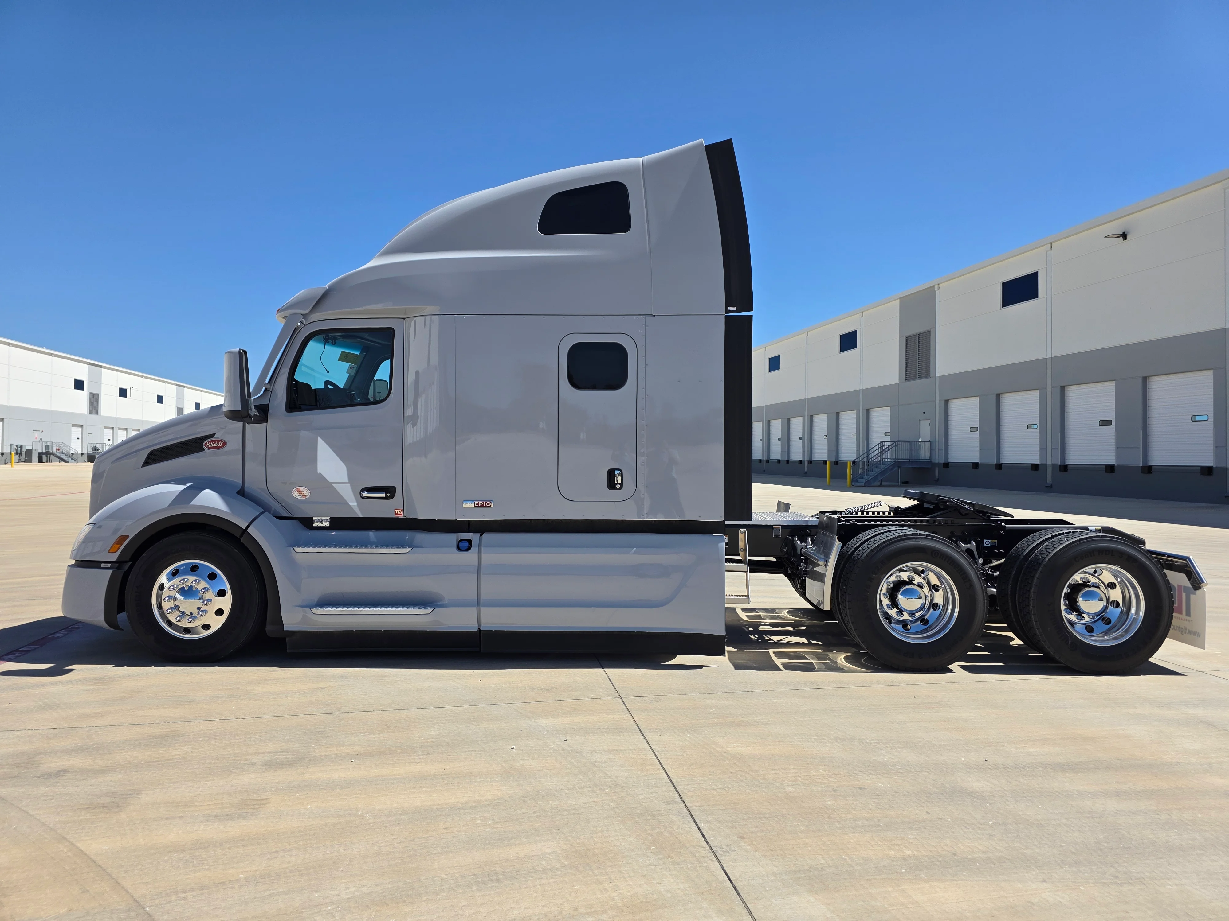 2027 Peterbilt 579 in Tallahassee, FL — photo 2