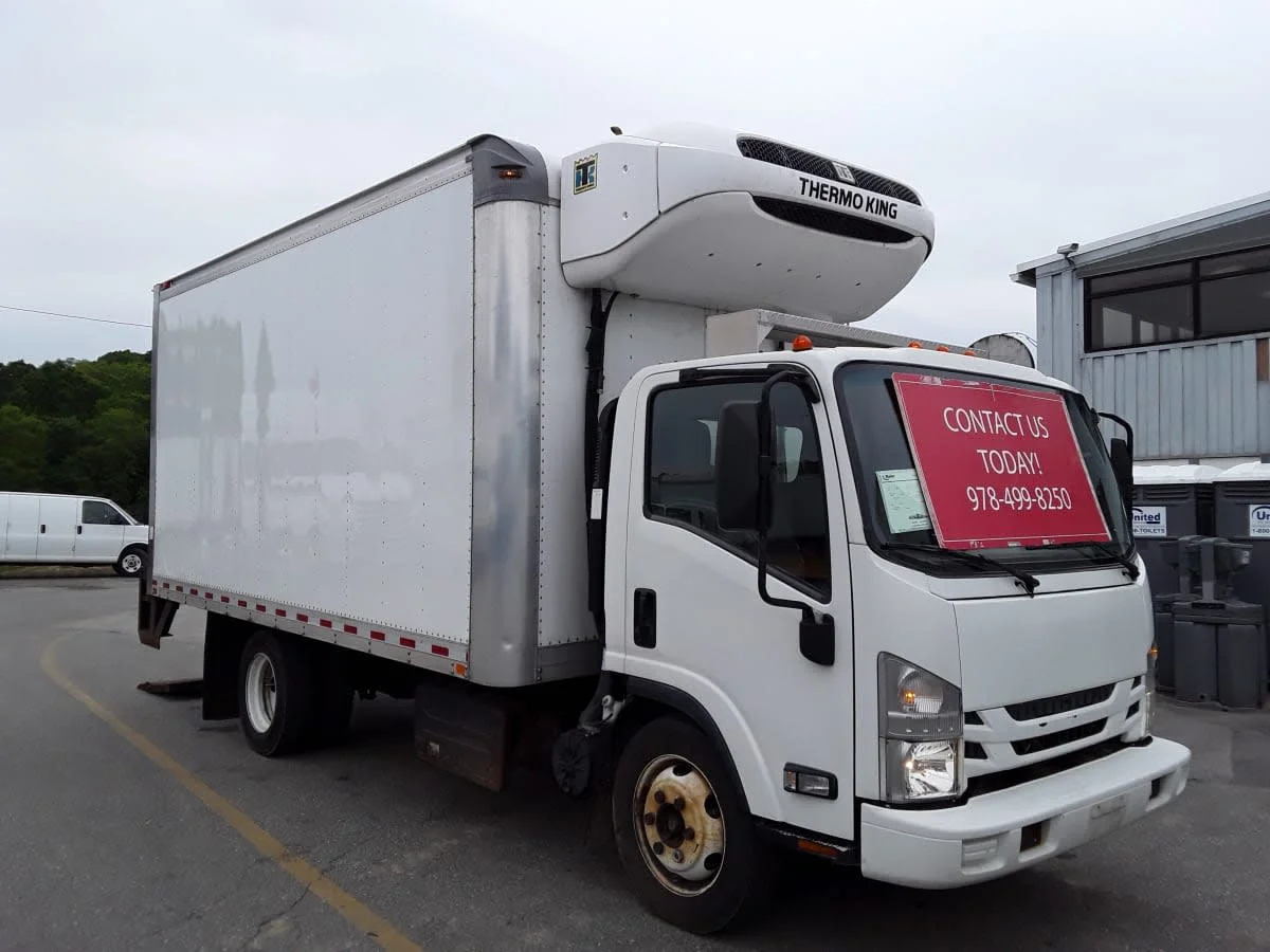 2018 Isuzu NPR - image 3