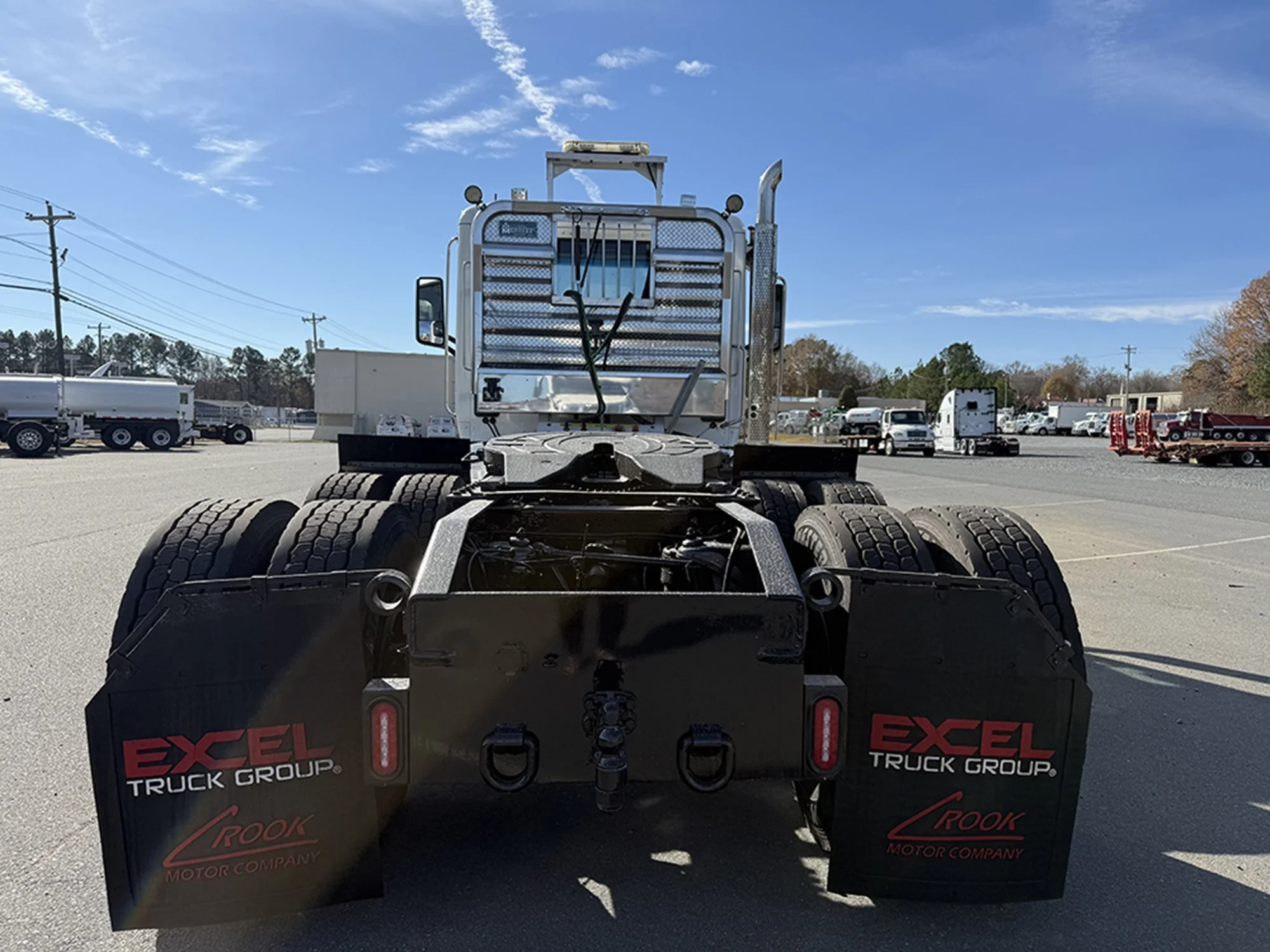 2016 Peterbilt 579 - image 5