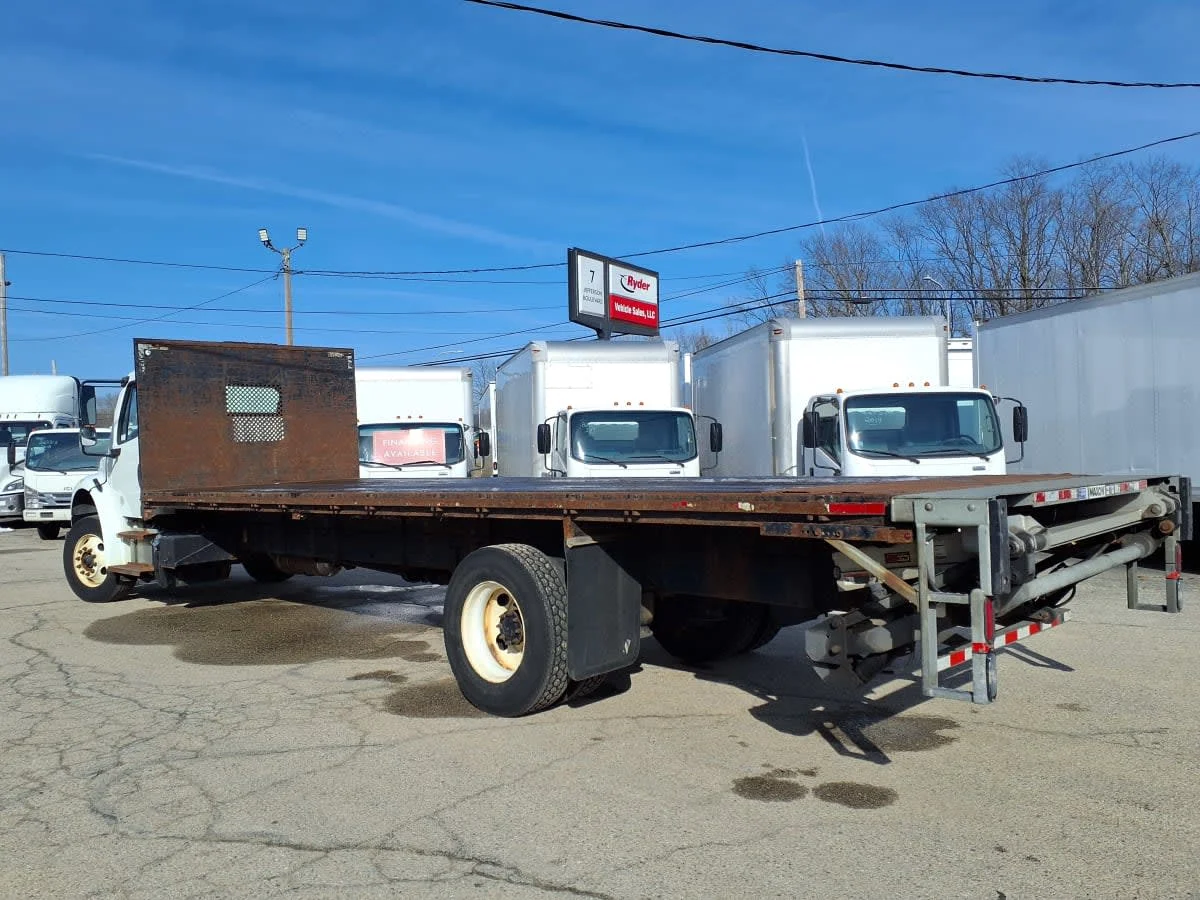 2019 Freightliner M2 106 in Warwick, RI — photo 6