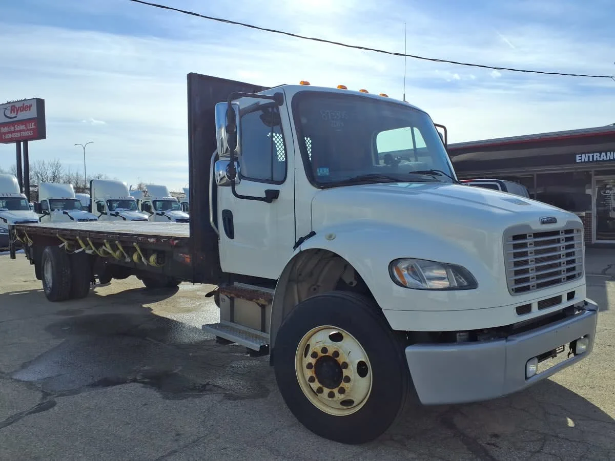 2019 Freightliner M2 106 in Warwick, RI — photo 3