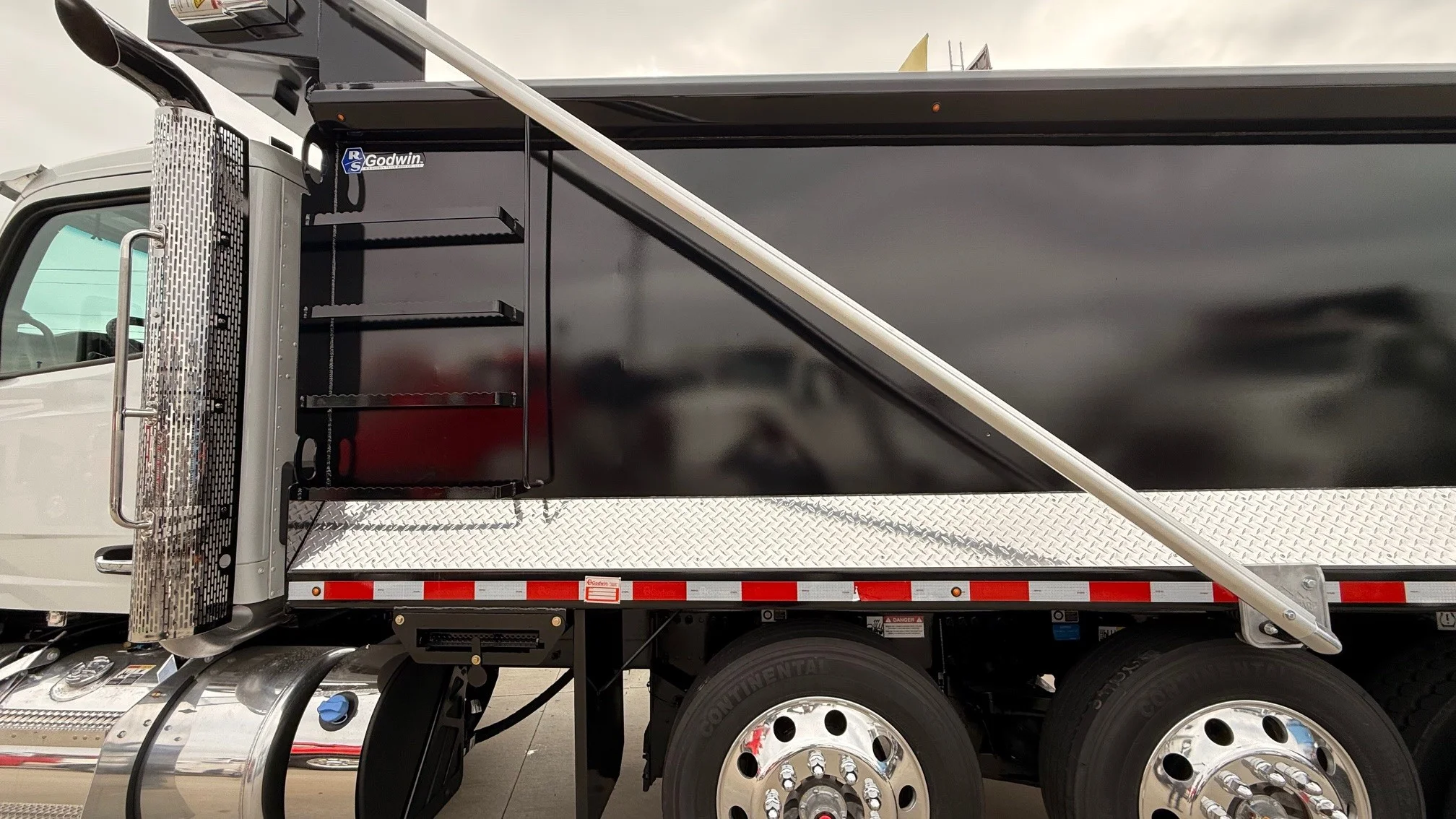 2026 Peterbilt 567 in Charlotte, NC — photo 10