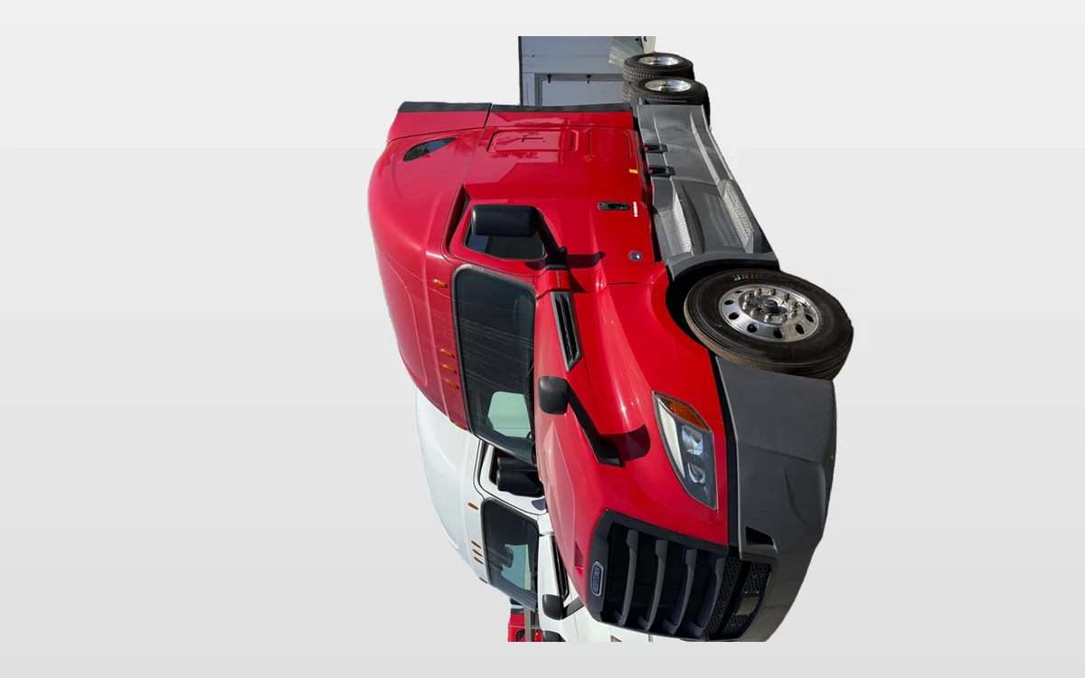 2020 FREIGHTLINER CASCADIA 126SLP - image 1