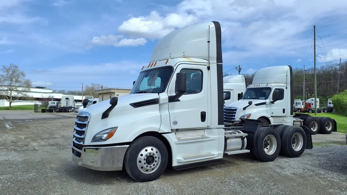 2020 Freightliner Cascadia in West Chester, OH