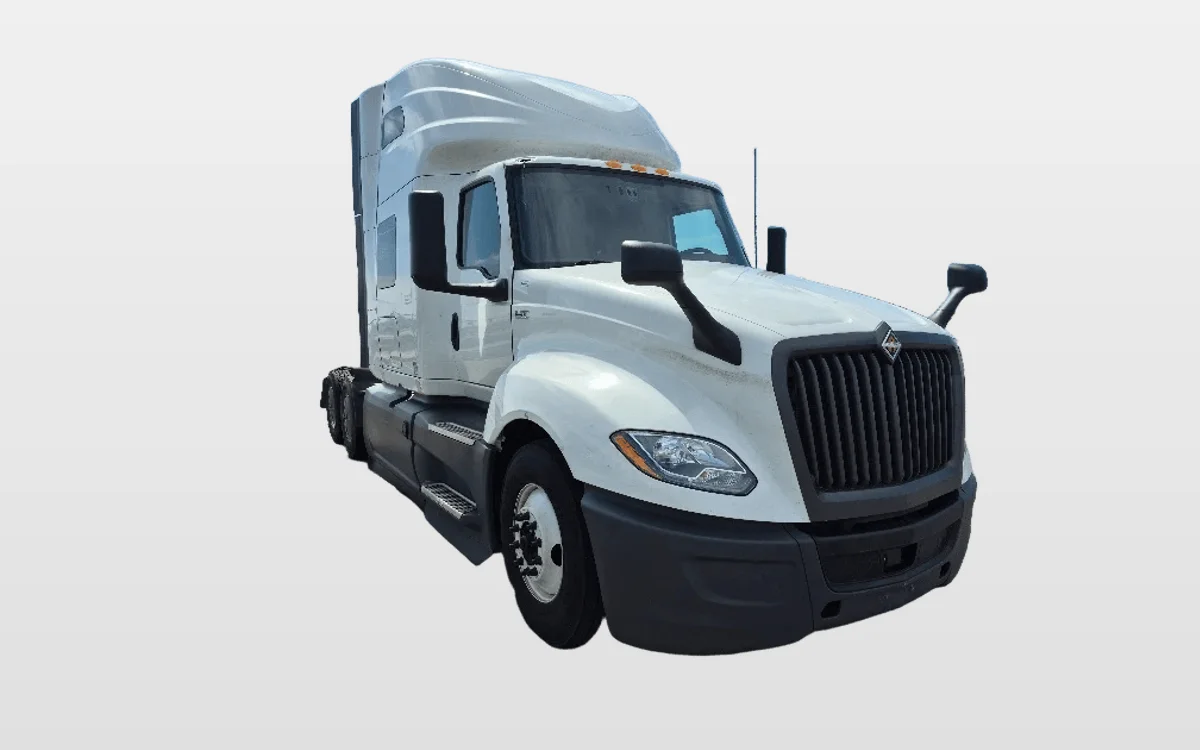 2023 International LT - image 1