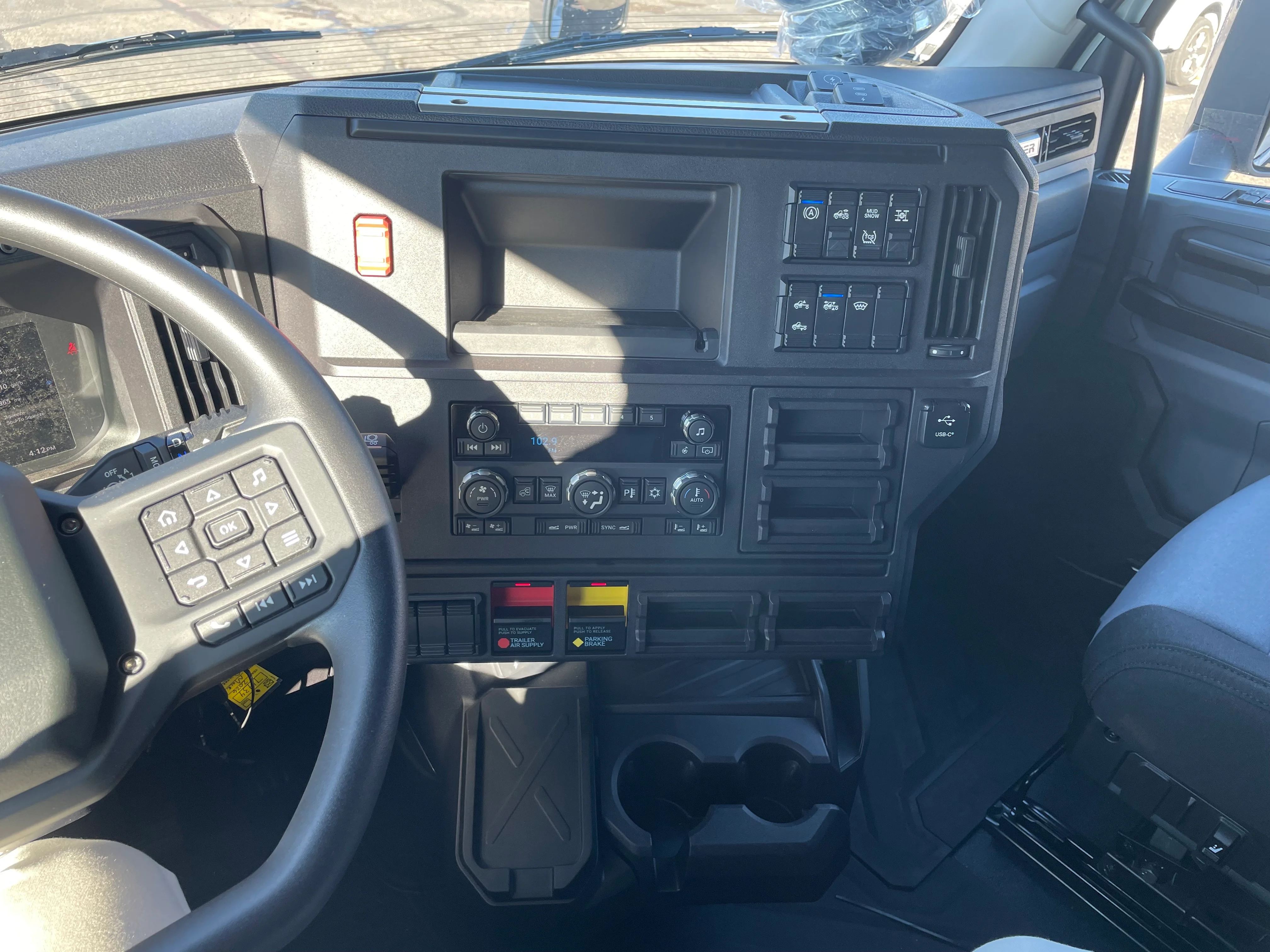 2026 Mack Pioneer in Amarillo, TX — photo 11