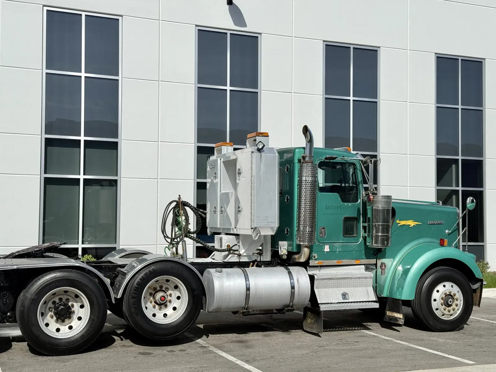 2005 Kenworth W900 - image 7