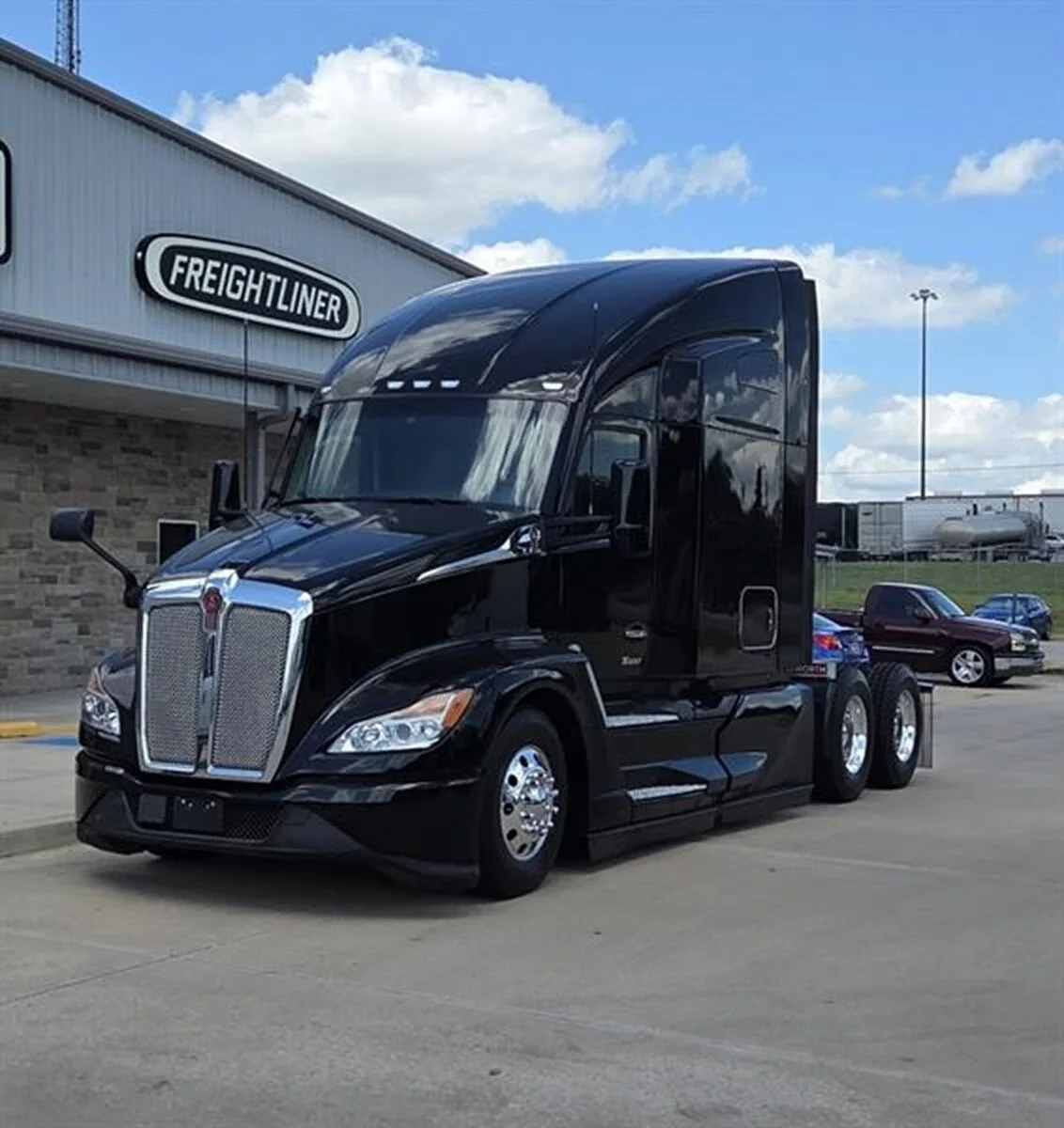 2023 Kenworth T680