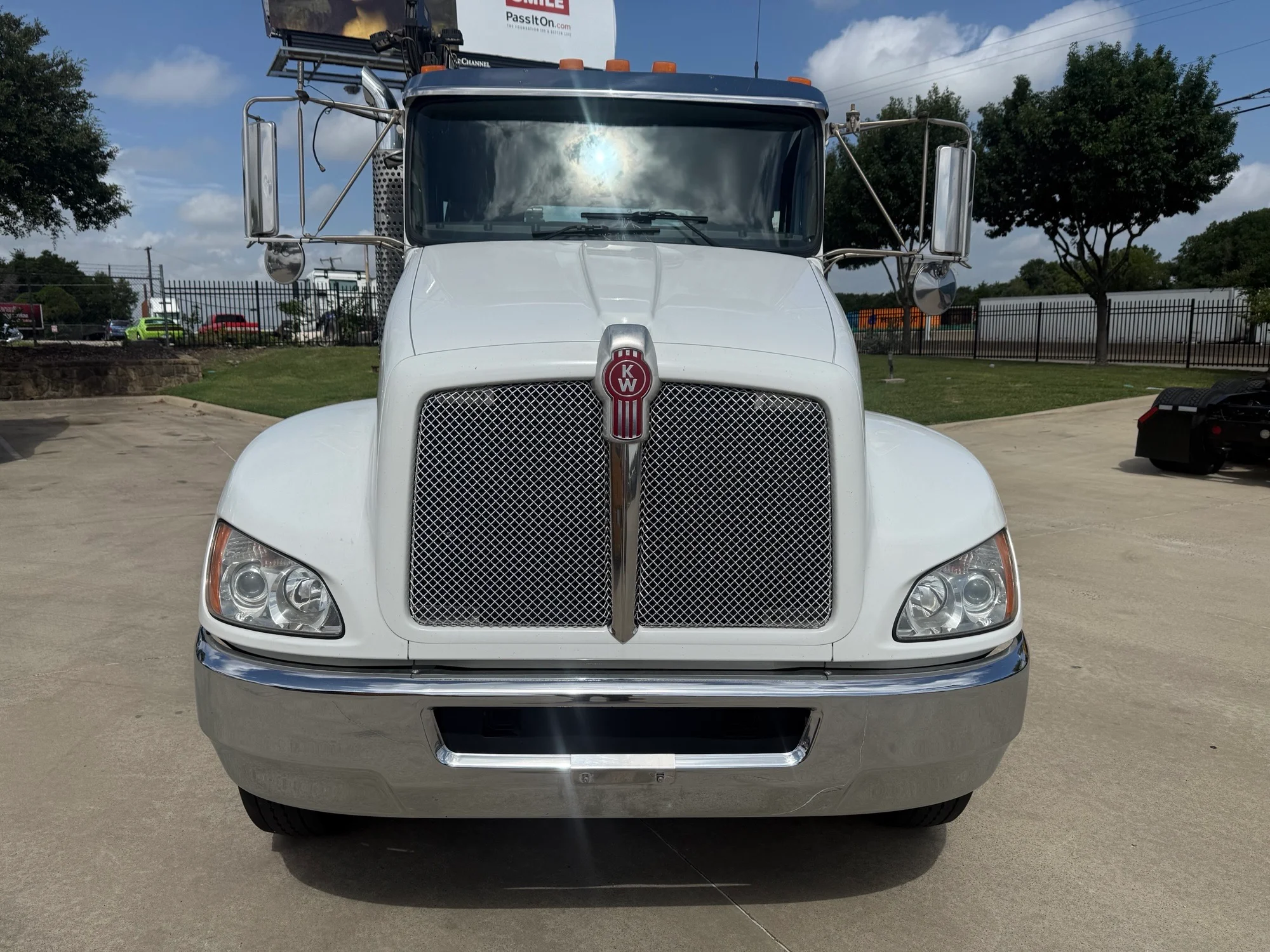 2020 Kenworth T270 in TX — photo 12