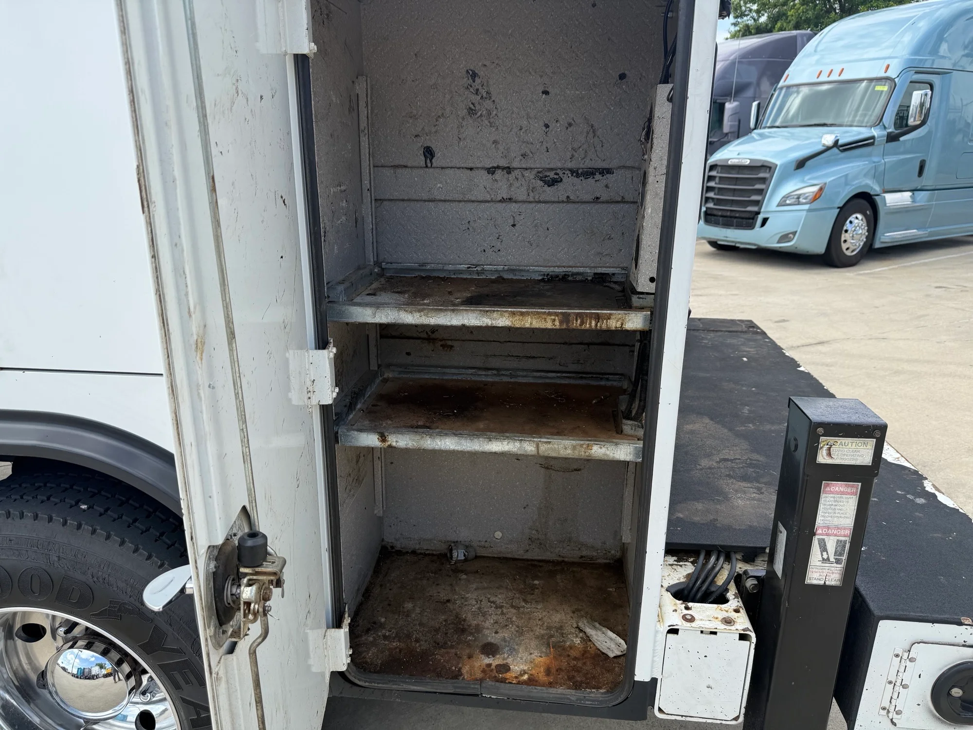 2020 Kenworth T270 in TX — photo 29