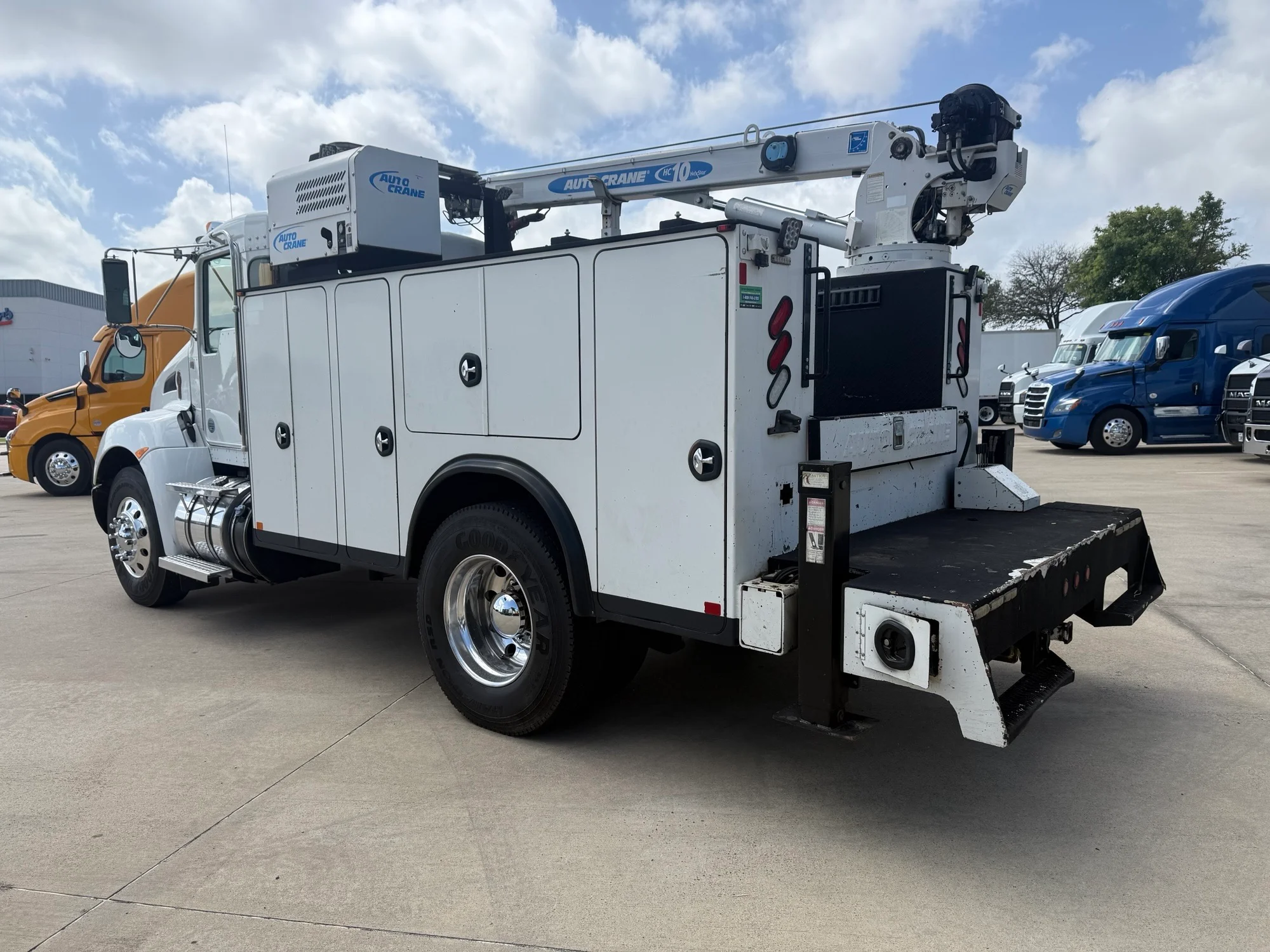2020 Kenworth T270 in TX — photo 3
