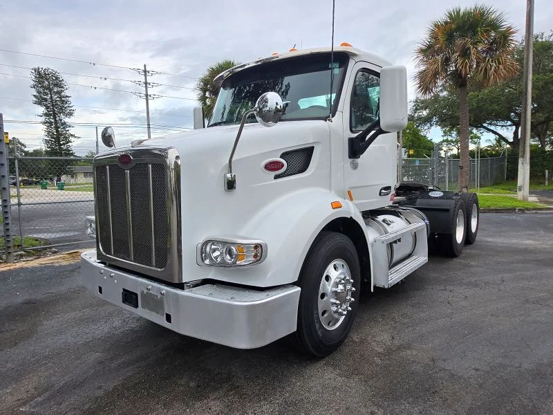 2022 Peterbilt 567 - image 1