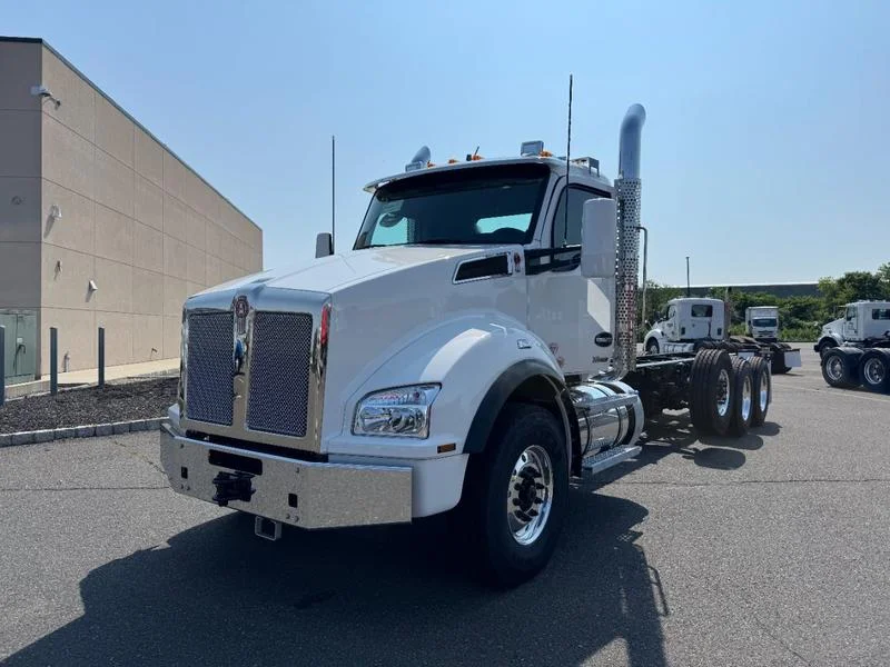 2027 Kenworth T880 in Dayton, NJ