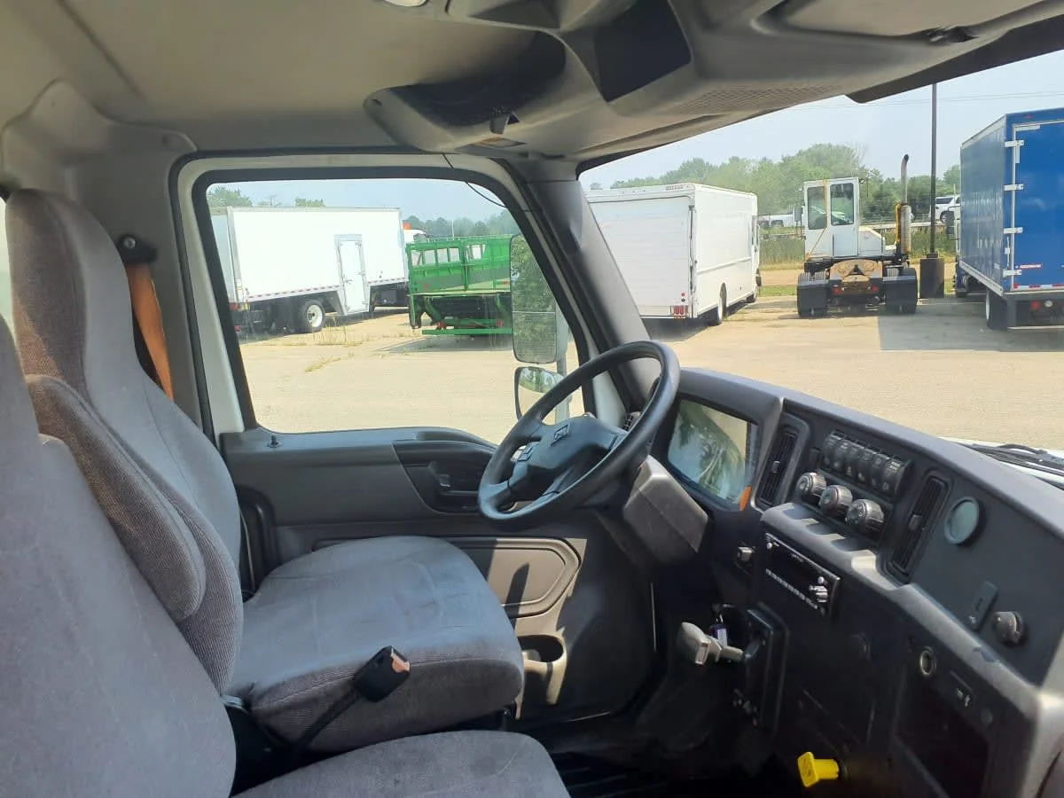 2020 International MV in Wayland, MI — photo 7