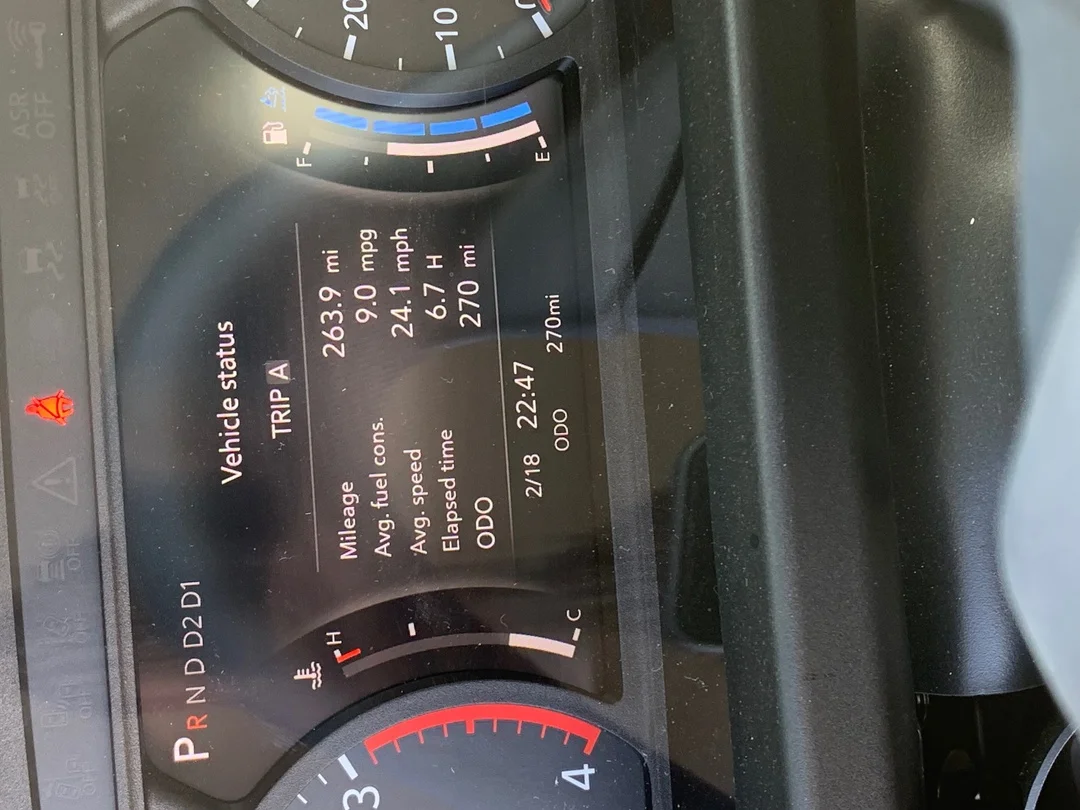 2025 Isuzu NRR - image 9