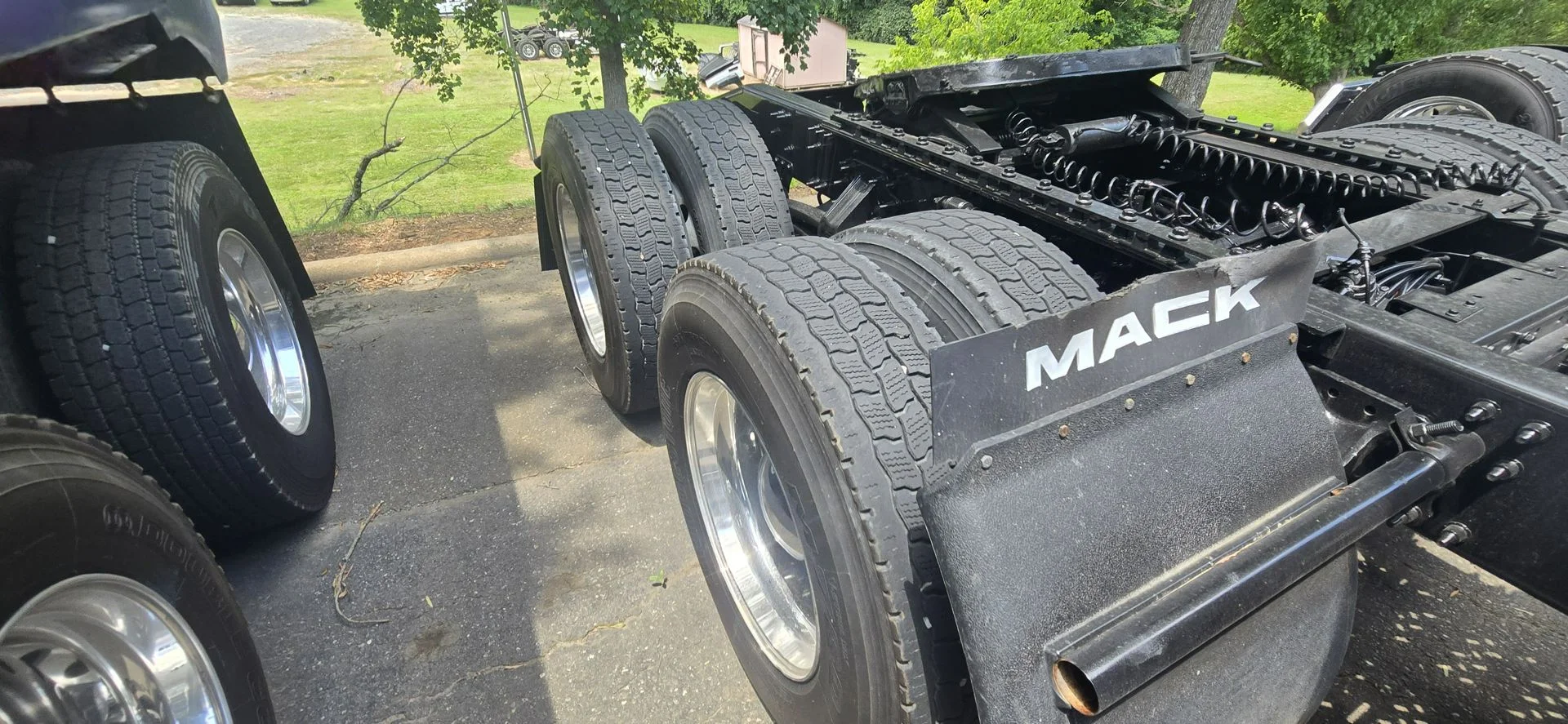 2024 Mack Anthem in Charlotte, NC — photo 7