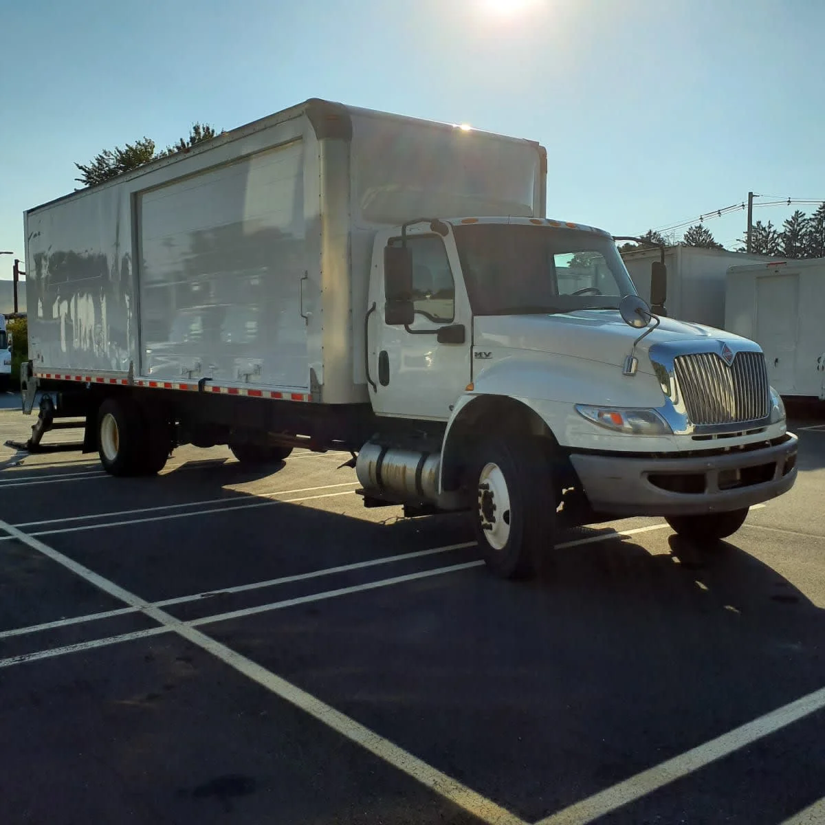 2020 International MV - image 3