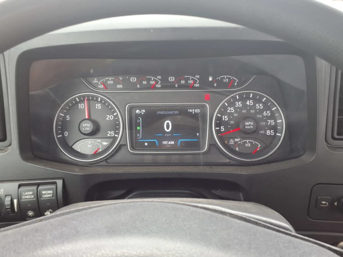 2019 International RH - image 12