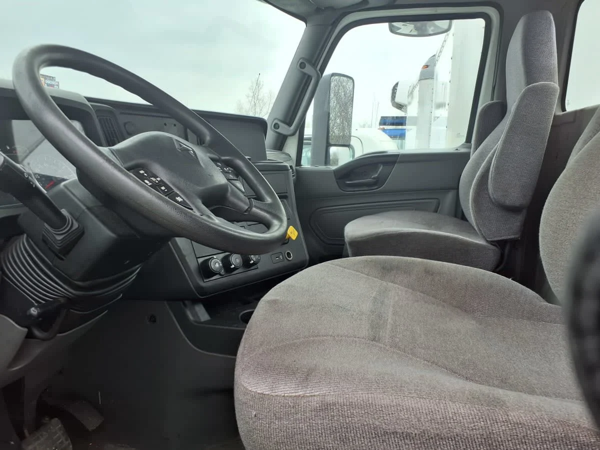2019 International RH in Taylor, MI — photo 14