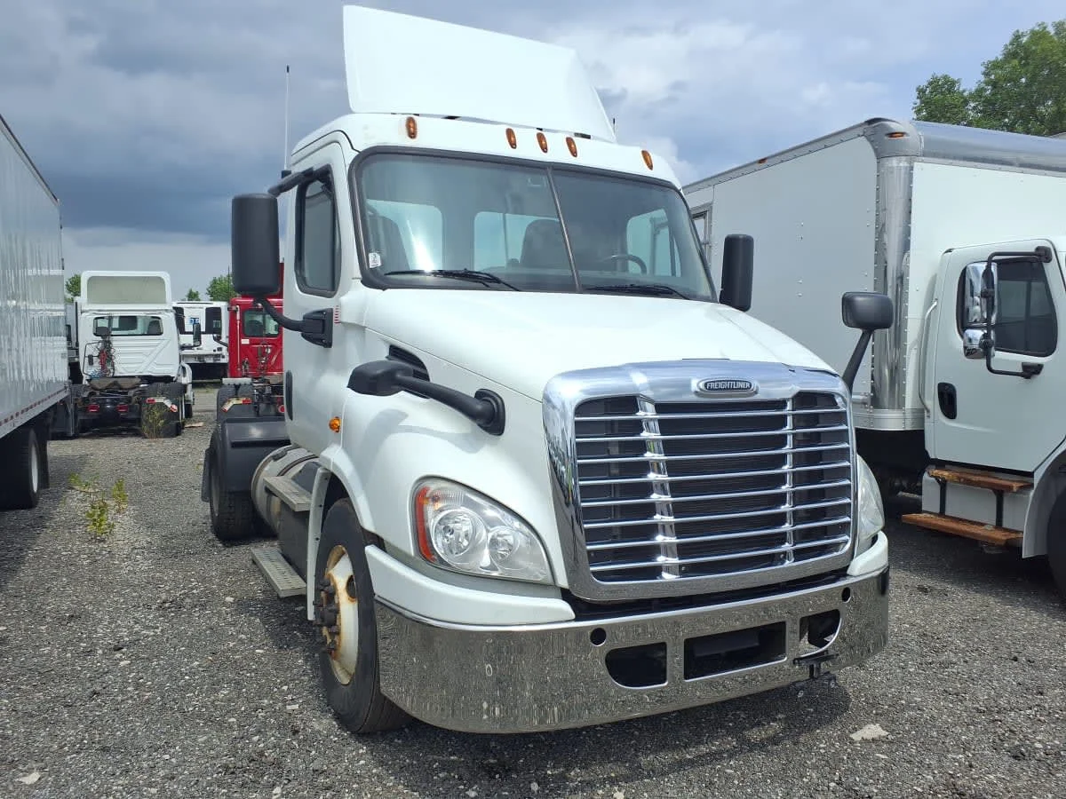 2018 Freightliner Cascadia in Taylor, MI