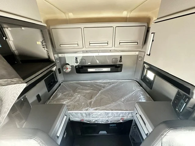 2020 Mack Anthem in San Antonio, TX — photo 11