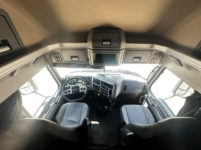 2020 Mack Anthem in San Antonio, TX — photo 10
