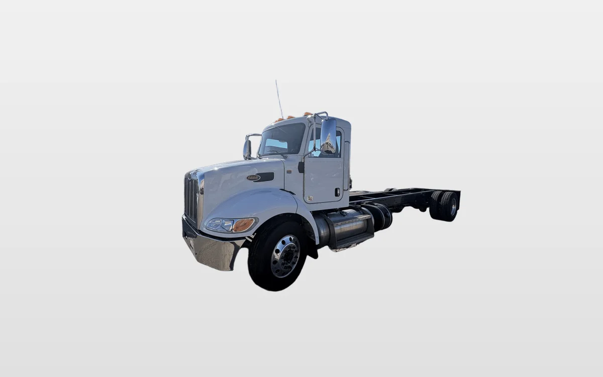 2021 Peterbilt - image 1