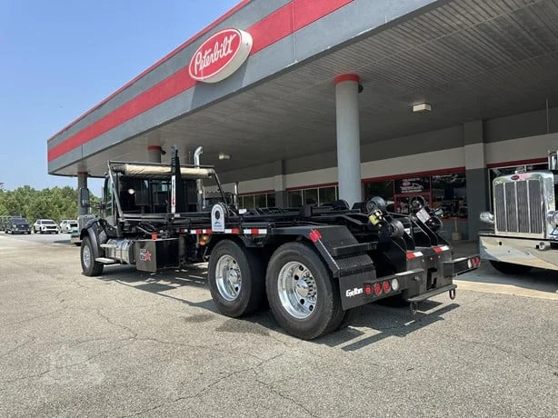 2025 Peterbilt 548 in GA — photo 3