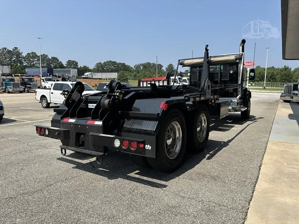 2025 Peterbilt 548 in GA — photo 4