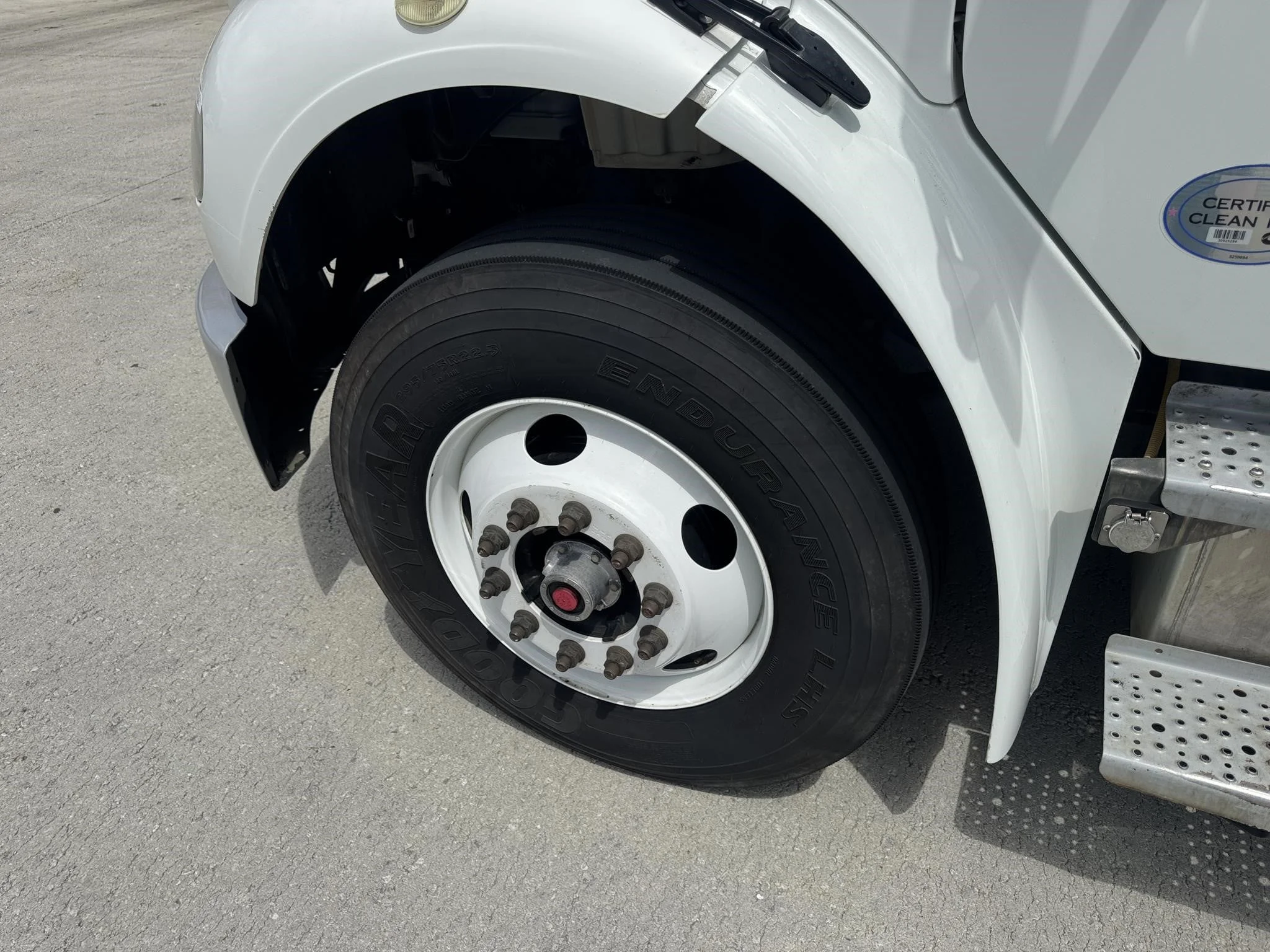 2019 Freightliner eM2 — photo 3