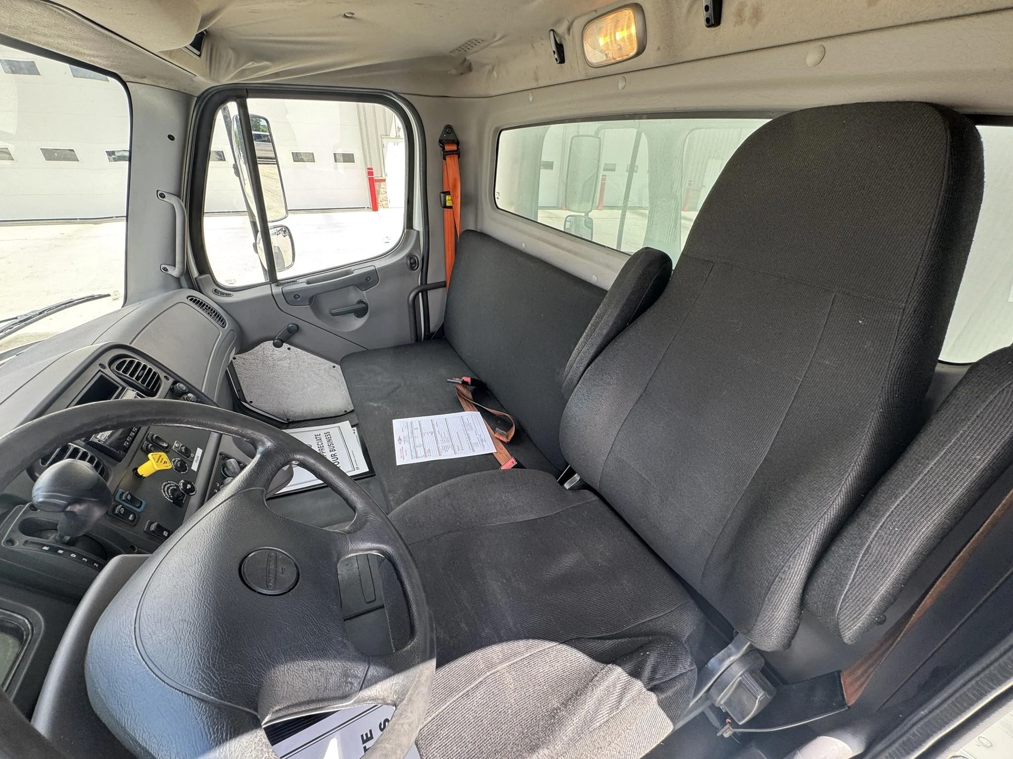 2019 Freightliner eM2 — photo 14