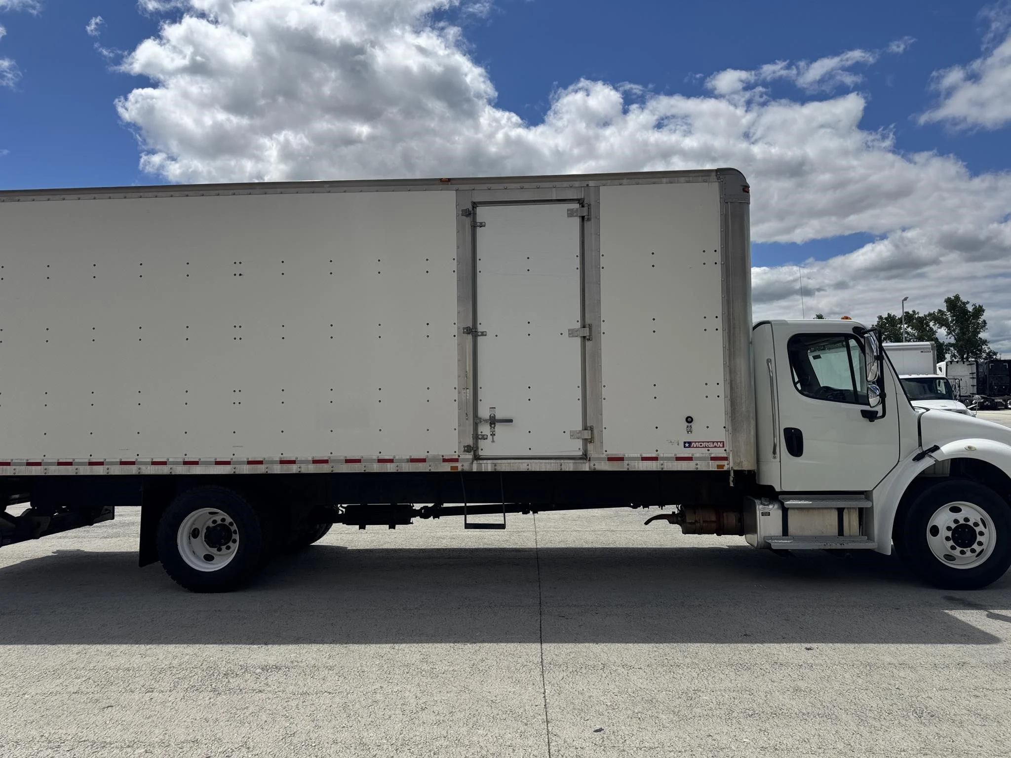 2019 Freightliner eM2 — photo 9
