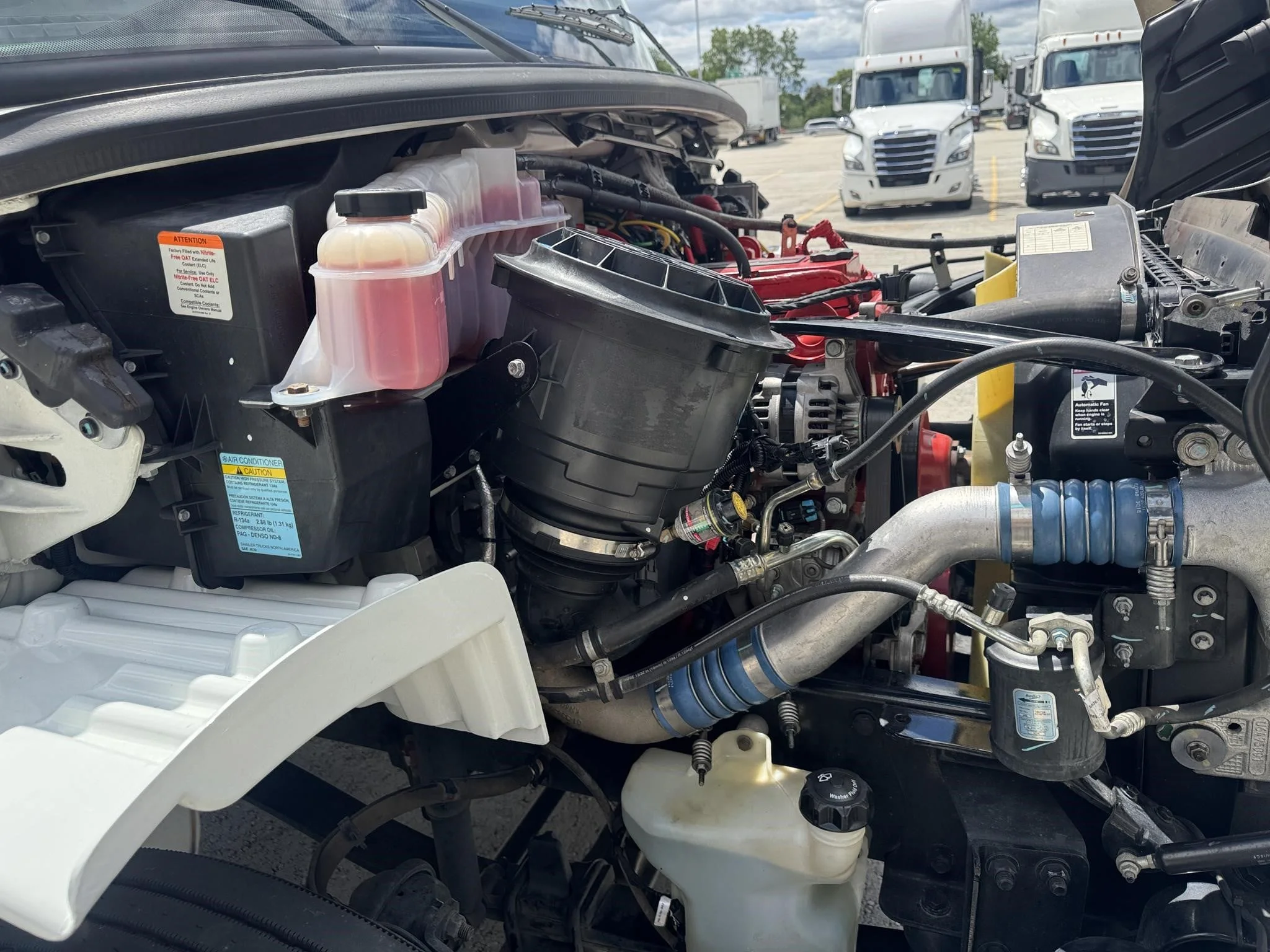 2019 Freightliner eM2 — photo 13