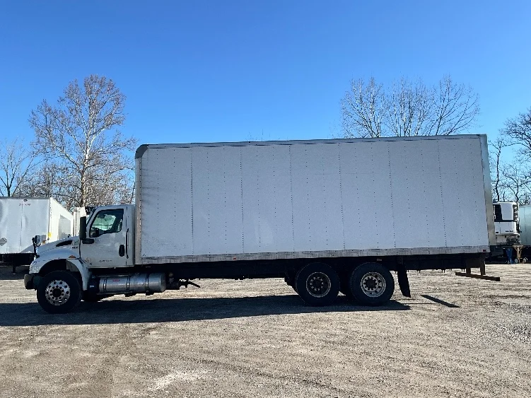 2023 International MV - image 4