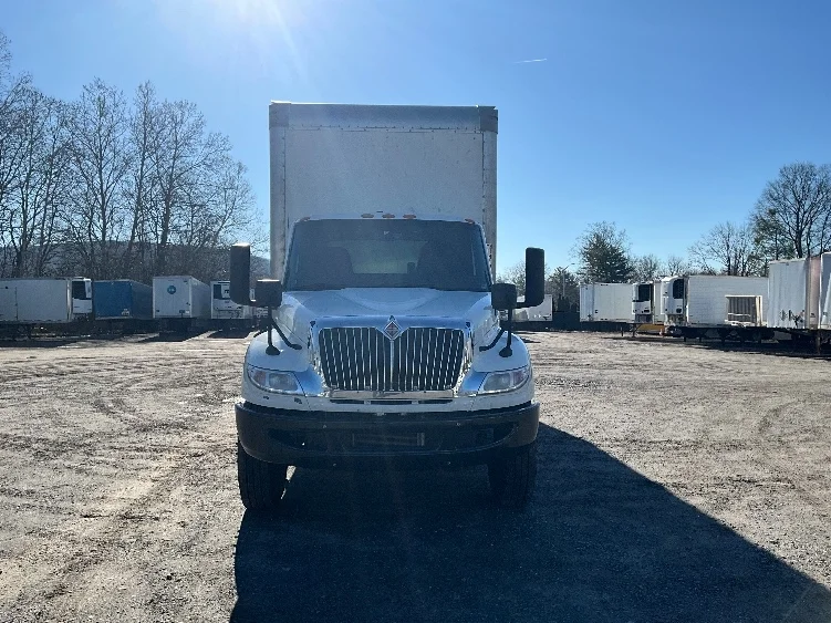 2023 International MV - image 2